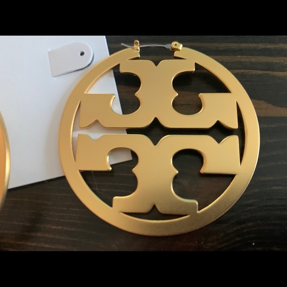 NEW TORY BURCH MILLER LOGO HOOPS - Picture 4 of 8
